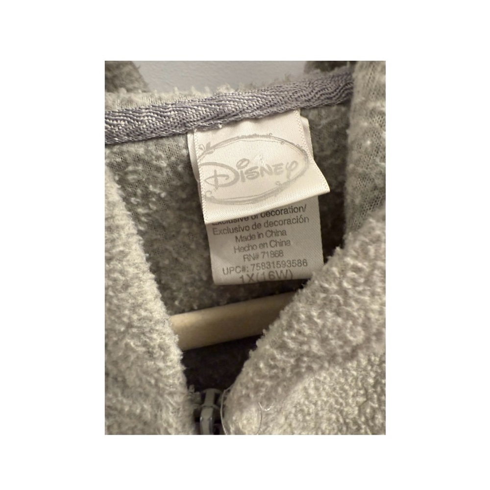Vintage Disney Gray Sweatshirt with Winnie the Pooh Graphic - Picture 3 of 4